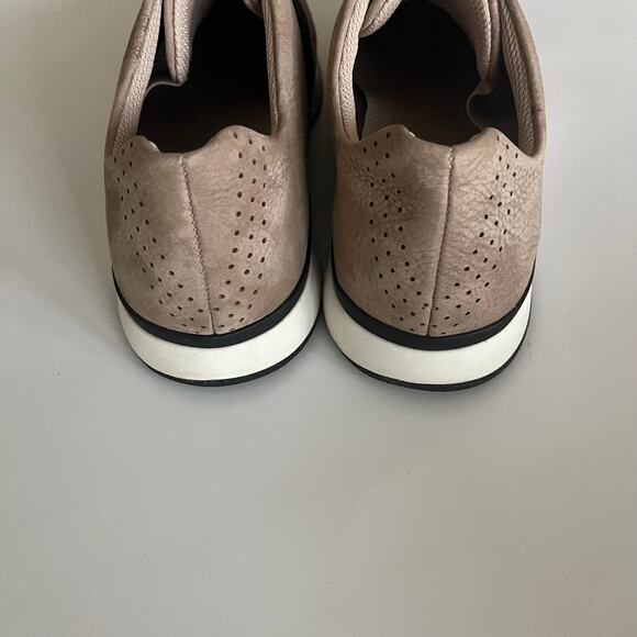 Vionic Cosmic Codie Women's 9.5 Slip On Comfort Sneaker Taupe Leather Black - Picture 9 of 10